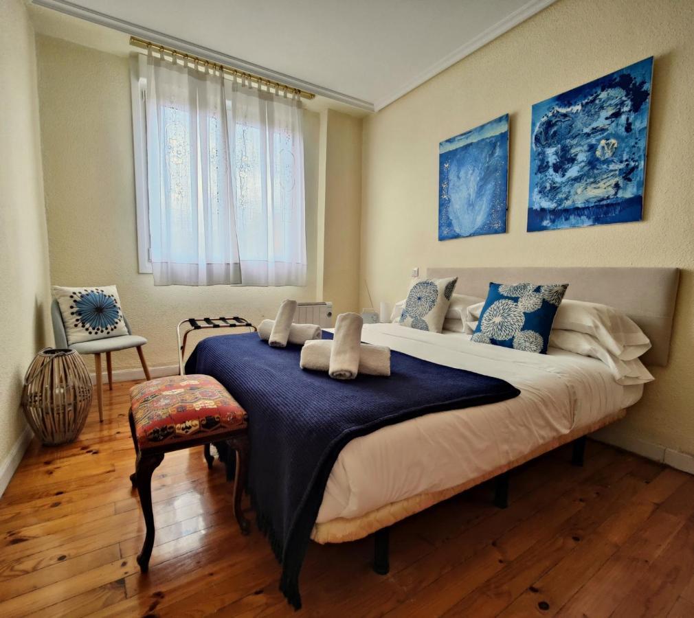 Apartamento Plaza De La Paz ハーロー エクステリア 写真
